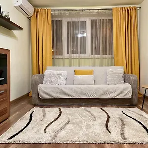 Apartament Cozy And Clean Apartment, Near National Arena, Bucureşti